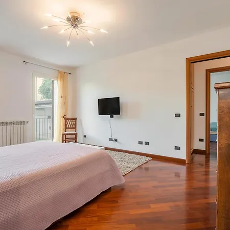 Holiday home Ohana Carini